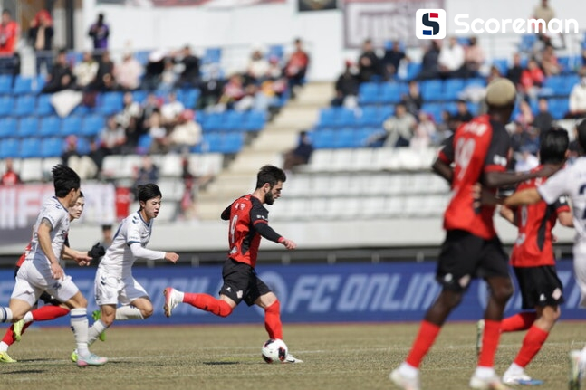 김해FC, 수원FC에 1-2 통한의 역전패...'극장골'에 무릎 꿇었다